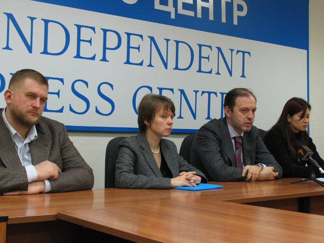 PressConf-Vse.jpg